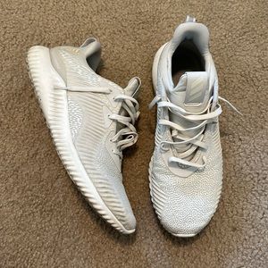 Adidas AlphaBounce